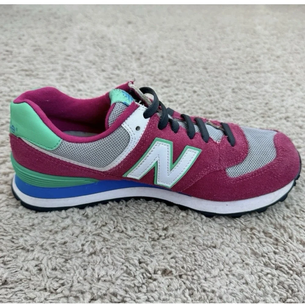 New Balance Sneakers Womens Size 8.5 Classic 574 Red Green Casual Shoes WL574CPV - Picture 7 of 12